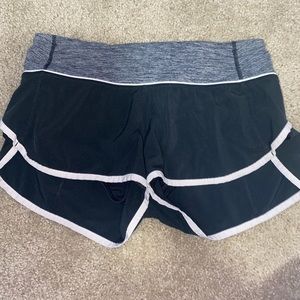 Lululemon Speed Up 2.5” Shorts